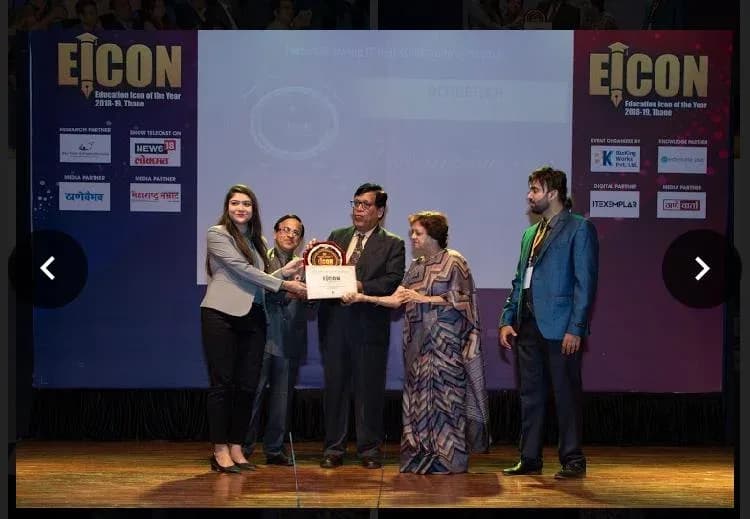Recognition at the Education Icon event